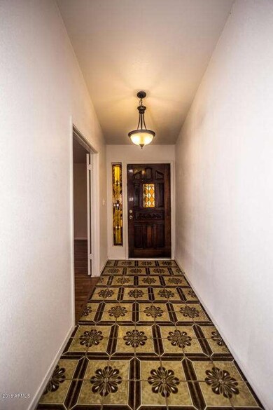 9413 N 55th Ave, Glendale, AZ 85302 - photo 2