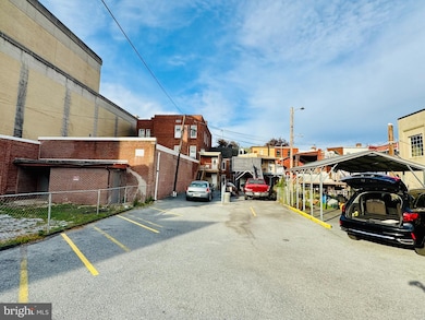 125 N 8th St, Reading, PA 19601 - photo 5