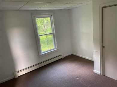 1956 Delabole Rd unit 3, Pen Argyl, PA 18072 - photo 4