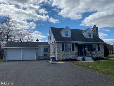 700 E Broad St, Quakertown, PA 18951 - photo 2