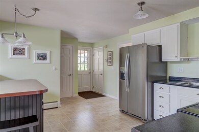 91 Wentworth Dr, Bedford, NH 03110 - photo 6