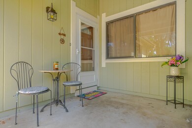181 Cloverdale-MLS-11