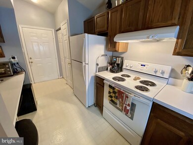 2110 White Hall Rd unit 2D, Frederick, MD 21701 - photo 5