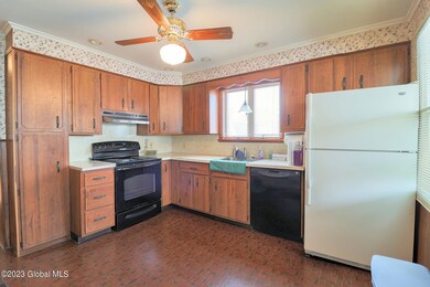 24 Swayze Dr, Latham, NY 12110 - photo 6