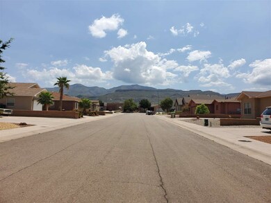 1114 Pajarito Dr, Alamogordo, NM 88310 - photo 3