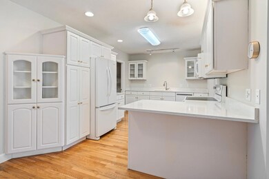 Kitchen with counter seating and