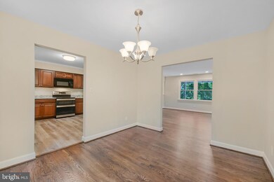 1042 Lake Claire Dr, Annapolis, MD 21409 - photo 4