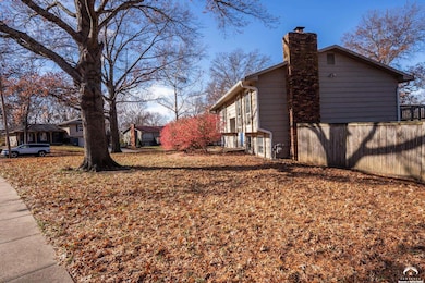 3018 Topeka Ln, Lawrence, KS 66047 - photo 6