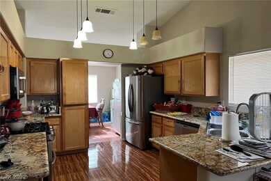 2658 Grand Basin Dr, Las Vegas, NV 89156 - photo 4
