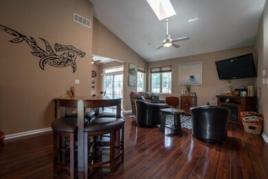 8084 Tuckaway Ct, Crown Point, IN 46307 - photo 3