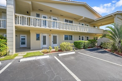 2115 NE 42nd Ct unit 110N, Lighthouse Point, FL 33064 - photo 2