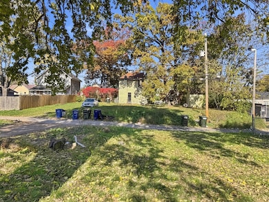 1556 Walsh Ave, Columbus, OH 43223 - photo 2