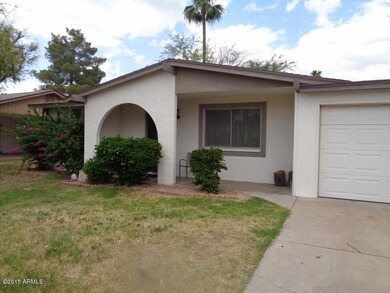2438 W Jacinto-Front