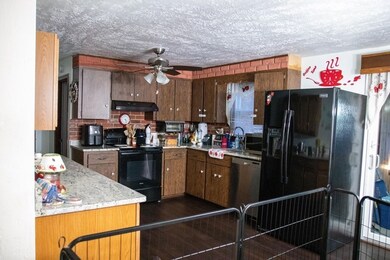 19 Browning Pond Rd, Spencer, MA 01562 - photo 5