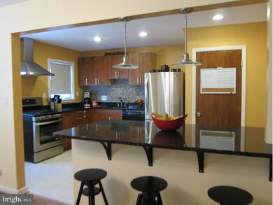 1311 Glenmont Rd, Baltimore, MD 21239 - photo 4