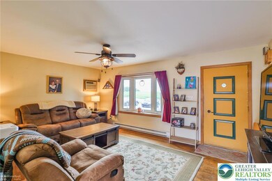 910 Bushkill Center Rd, Nazareth, PA 18064 - photo 6