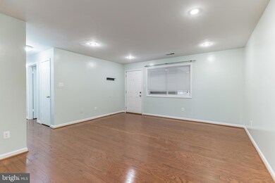 1109 N Taylor St unit A, Arlington, VA 22201 - photo 4