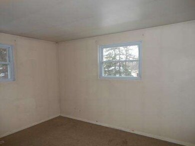 1029 Tacoma St, Carpentersville, IL 60110 - photo 7