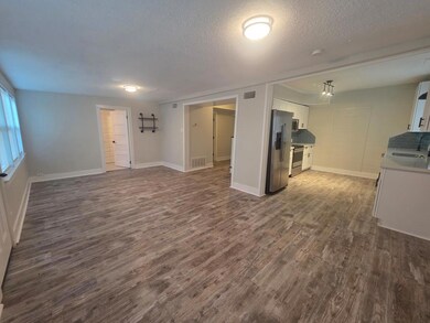 1104 N Allen St, Rockport, TX 78382 - photo 5