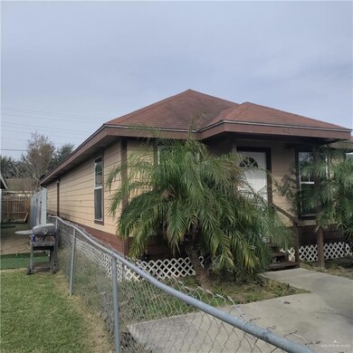 415 N Fir St, Pharr, TX 78577 - photo 2