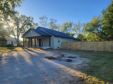 801 Dalton St, Pocahontas, AR 72455 - photo 2