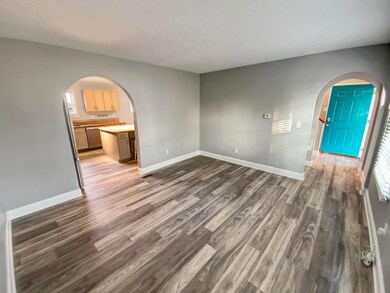 2040 Great Brook Dr, Columbus, OH 43223 - photo 7