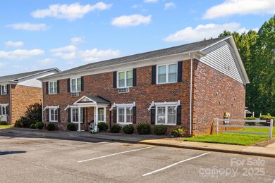 109 Stroupe Rd unit G, Gastonia, NC 28056 - photo 2