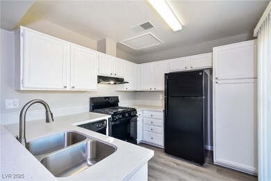 2389 Los Feliz St, Las Vegas, NV 89156 - photo 5