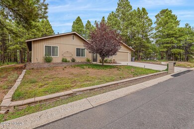 5240 E Mockingbird Dr-002