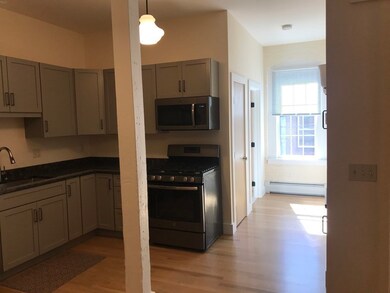 32 Masonic St unit 3, Northampton, MA 01060 - photo 3