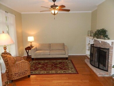 2010 N Forest Ln unit 3, Weslaco, TX 78596 - photo 4