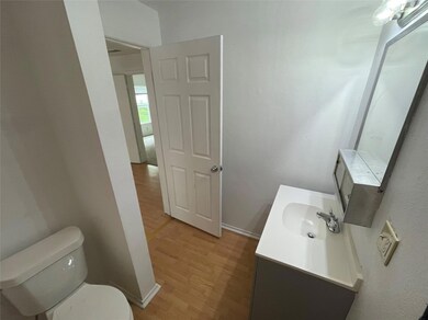 1102 S 6th St, Bonham, TX 75418 - photo 5