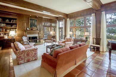 Oversized rooms throughout with tall ceilings. Lar