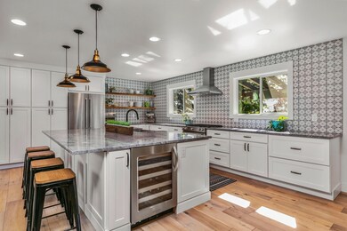 20439 Silver Tip Ct, Bend, OR 97702 - photo 4