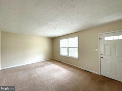 26110 Sycamore Dr, Mechanicsville, MD 20659 - photo 2