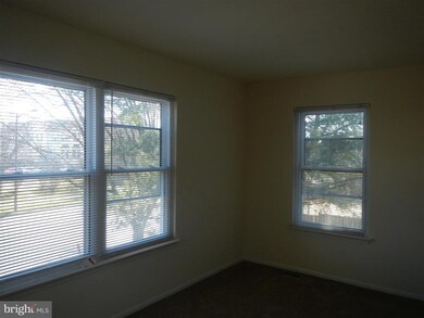 2401 Vineyard Ln, Crofton, MD 21114 - photo 7