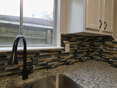 1707 Hidden Valley Dr, Houston, TX 77088 - photo 6