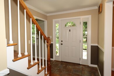Entry Foyer w Ceramic Tile