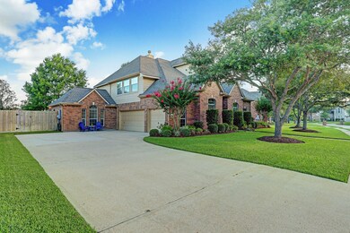 505 Falcon Lake Dr, Friendswood, TX 77546 - photo 4