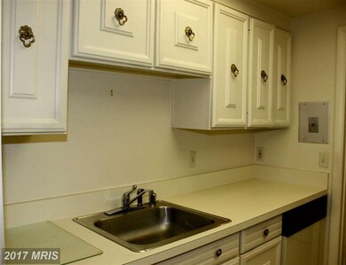 3632 Gleneagles Dr unit 82G, Silver Spring, MD 20906 - photo 5
