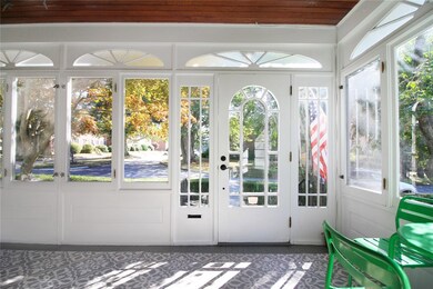 22 Bateman Ave, Newport, RI 02840 - photo 6