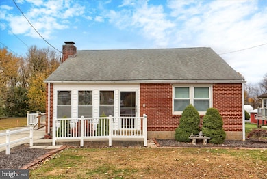 31 Springers Ln, New Cumberland, PA 17070 - photo 2