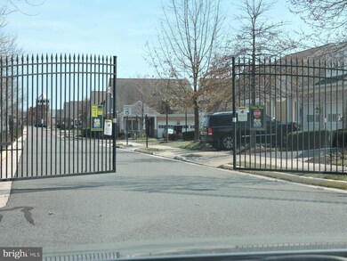 8980 Fascination Ct unit 211, Lorton, VA 22079 - photo 5