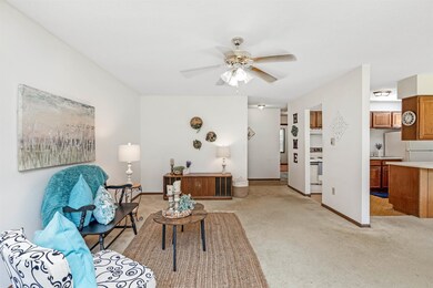 62 Twin Oaks Terrace, South Burlington, VT 05403 - photo 3