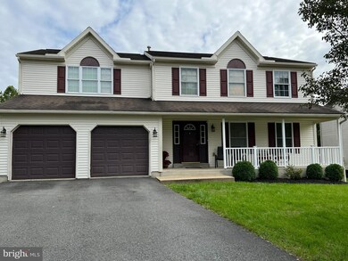 33 Hayden Cir, Reading, PA 19606 - photo 2