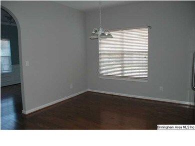 Large eating area in kitchen
