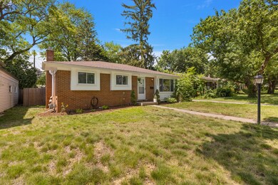 1049 Hasper Dr, Ann Arbor, MI 48103 - photo 2