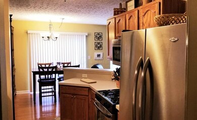 3774 Dunlane Ct, Columbus, OH 43228 - photo 2