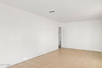 8-web-or-mls-3024-e-culver-st