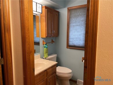 1/2 bath